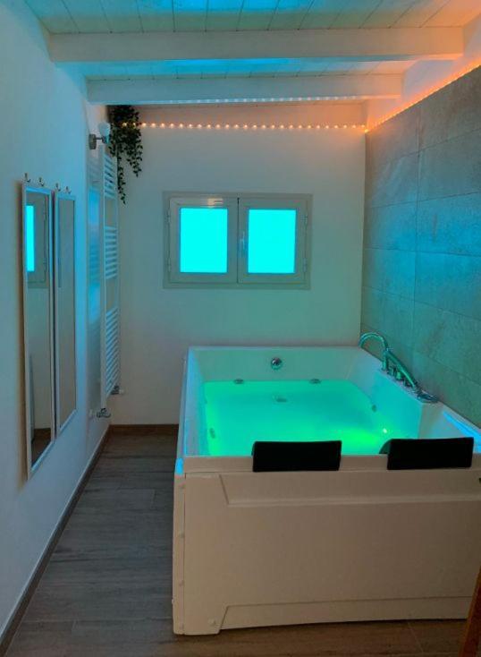 莱切Casa Alera Con Idromassaggio别墅 外观 照片
