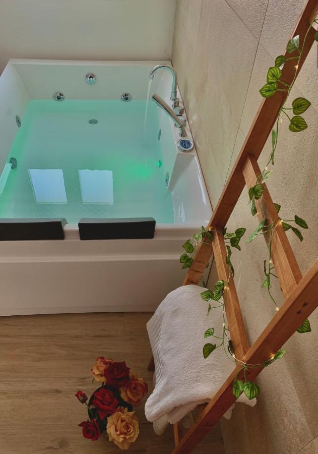 莱切Casa Alera Con Idromassaggio别墅 外观 照片